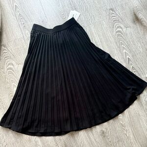 Grace Karin Black Chiffon Pleated Midi Skirt – NWT